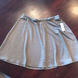 NWT, Olive green skirt, Size small